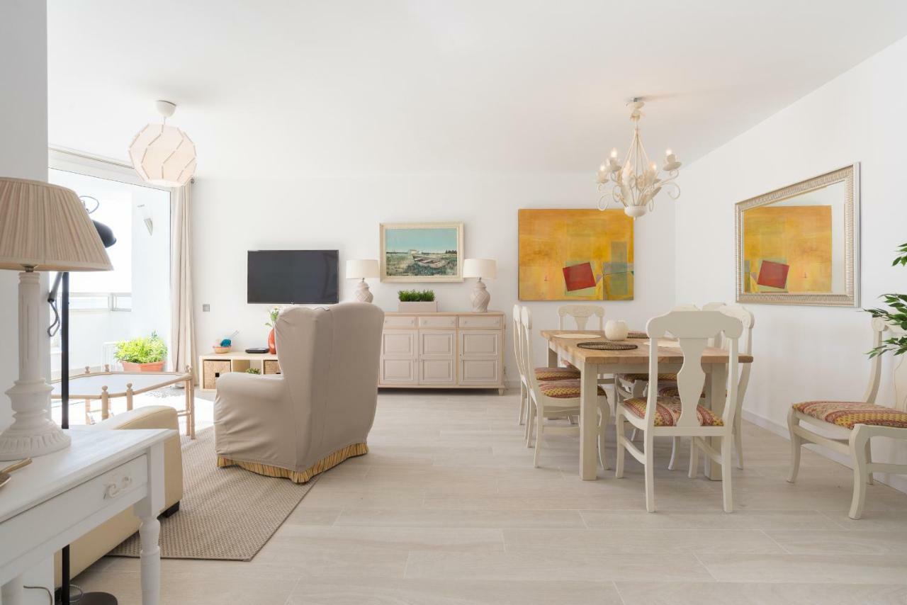 Tgh/ Marbella Beachfront And Center Exterior foto